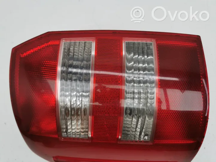 Audi A2 Lampa tylna 8Z0945095B