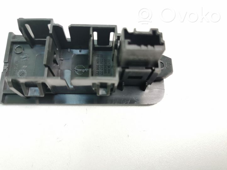 Citroen C4 Cactus Câble adaptateur AUX 9802435777