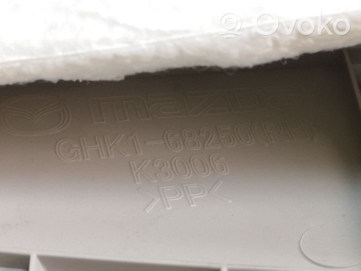 Mazda 6 (D) garniture de pilier (haut) GHK168250