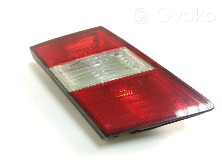 Mercedes-Benz CLC CL203 Lampy tylnej klapy bagażnika A2038204964