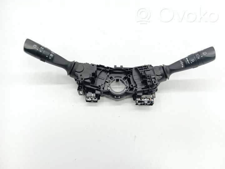 Toyota Auris E180 Leva/interruttore dell’indicatore di direzione e tergicristallo 0273017F850