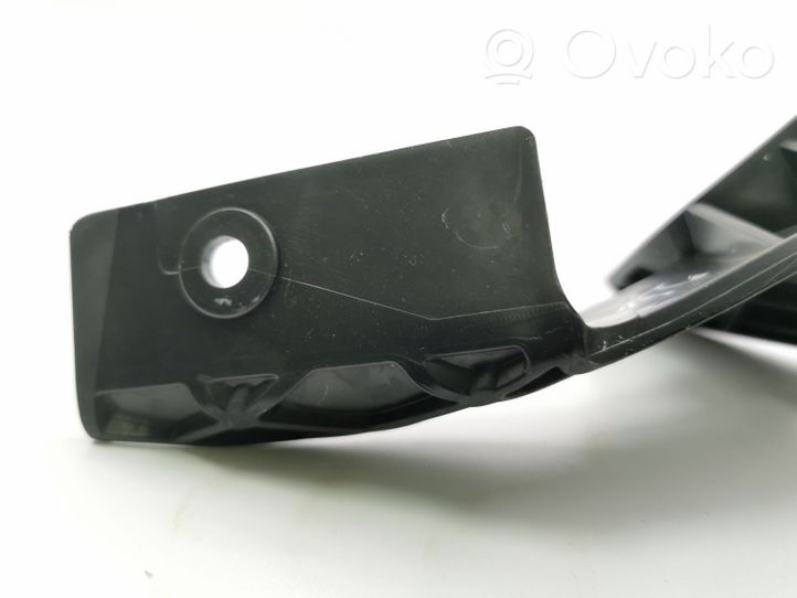 Citroen C4 Cactus Fender mounting bracket 9805295880