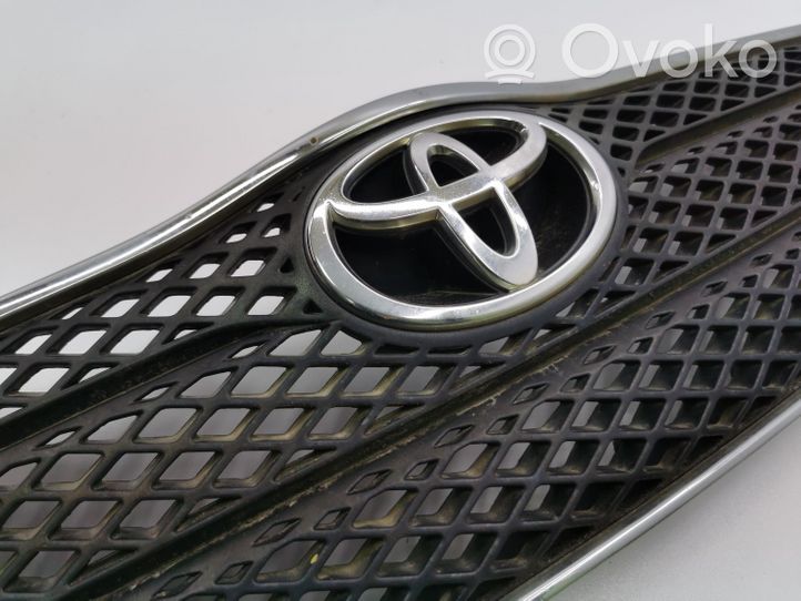 Toyota Corolla E120 E130 Grille calandre supérieure de pare-chocs avant 5311402010