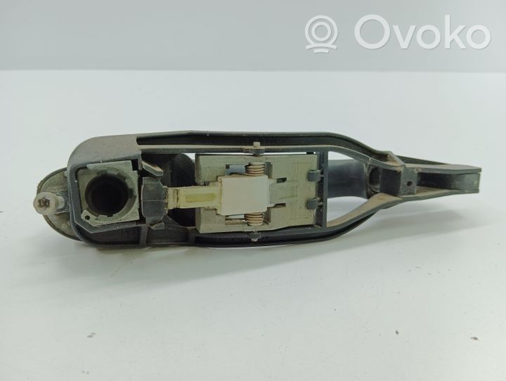 BMW 3 E46 Maniglia esterna per portiera anteriore 8216121