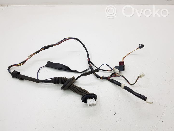 Toyota Avensis T250 Cableado de puerta trasera 