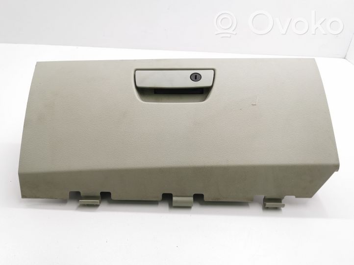 Chrysler Voyager Glove box C313301