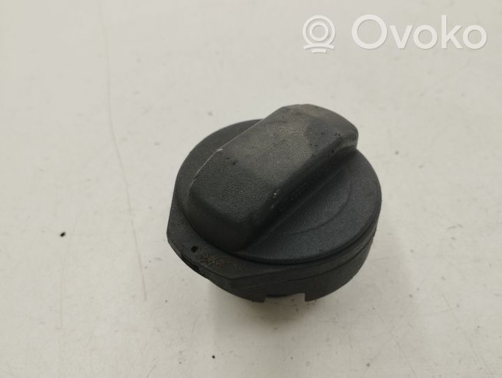 Volkswagen PASSAT B5.5 Fuel tank filler cap 1J0201553C