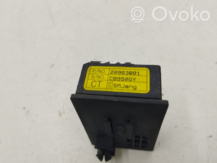 Opel Antara Sensore temperatura interna 20963881