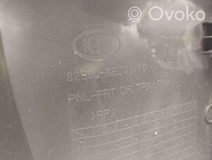 KIA Sorento Boczki / Poszycie drzwi przednich 823603E000