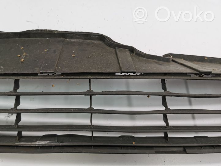 Toyota Prius (XW30) Unteres Gitter dreiteilig vorne 5311247040