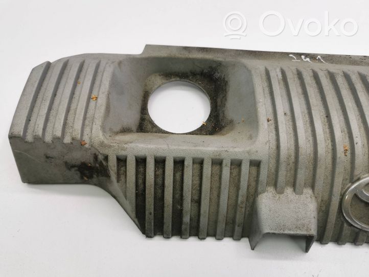 Toyota Prius (XW30) Couvercle cache moteur 1121237090