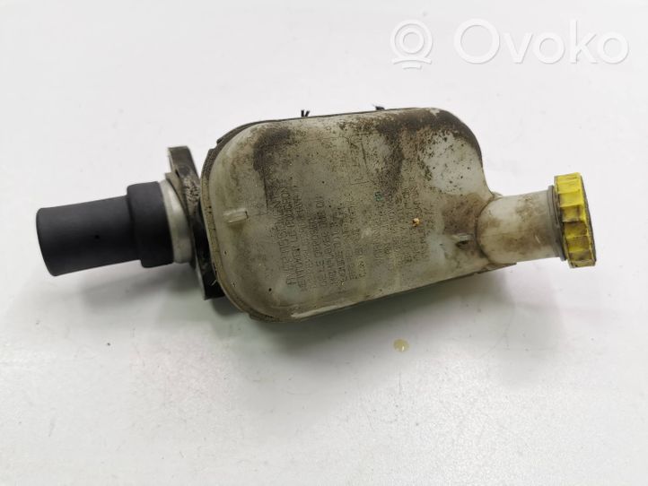 Chrysler Voyager Master brake cylinder P04721154AB