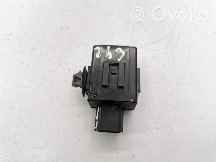 Honda CR-V Cita veida sensors 0689004920