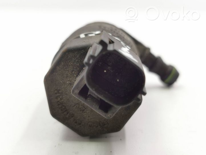 Volvo V50 Pompe lave-phares 8W9313K082AA