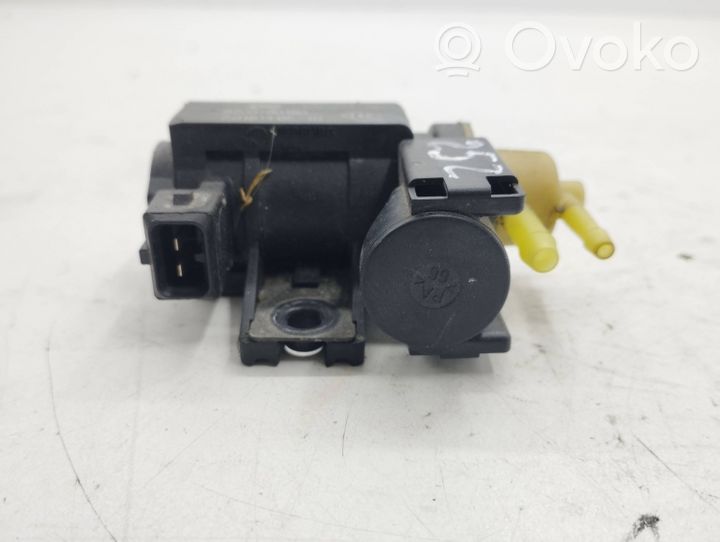 Renault Clio IV Turboahtimen magneettiventtiili 8200790180