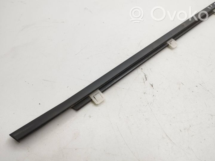 Honda Civic IX Rivestimento modanatura del vetro della portiera anteriore 