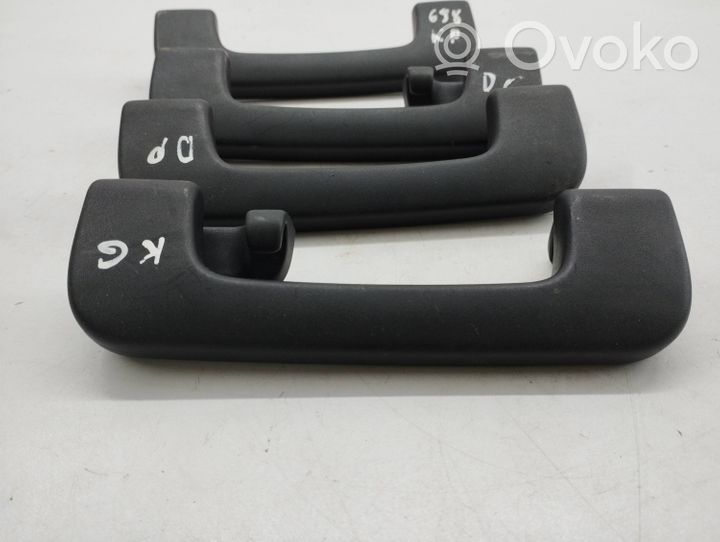 Audi Q7 4L Un set di maniglie per il soffitto 8P0857607K