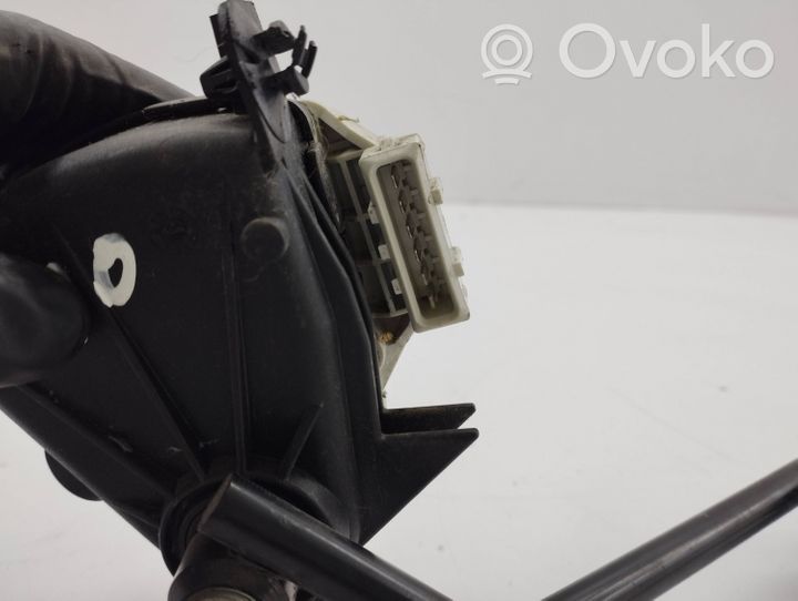 Volvo XC90 Akceleratoriaus pedalas 30683521