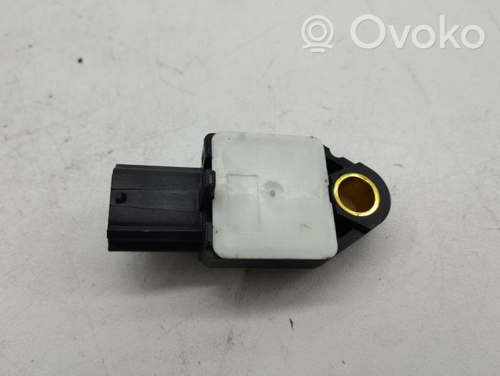 Peugeot 4007 Airbagsensor Crashsensor Drucksensor 8651A001