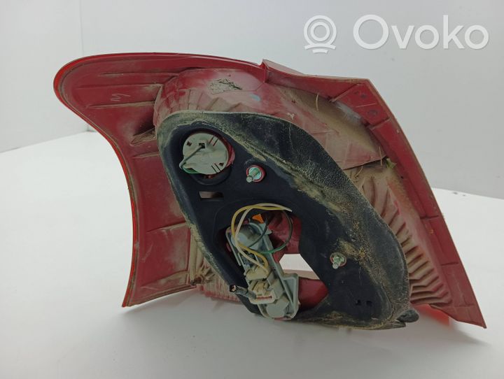 Toyota Yaris Lampa tylna E131772