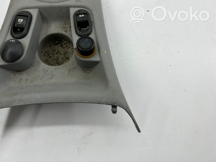 Citroen C3 Pavarų perjungimo svirties apdaila (plastikinė) 9637999777