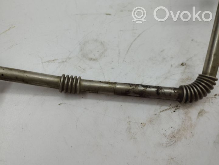 Maserati Quattroporte Tuyau de raccordement solide EGR 3187922585