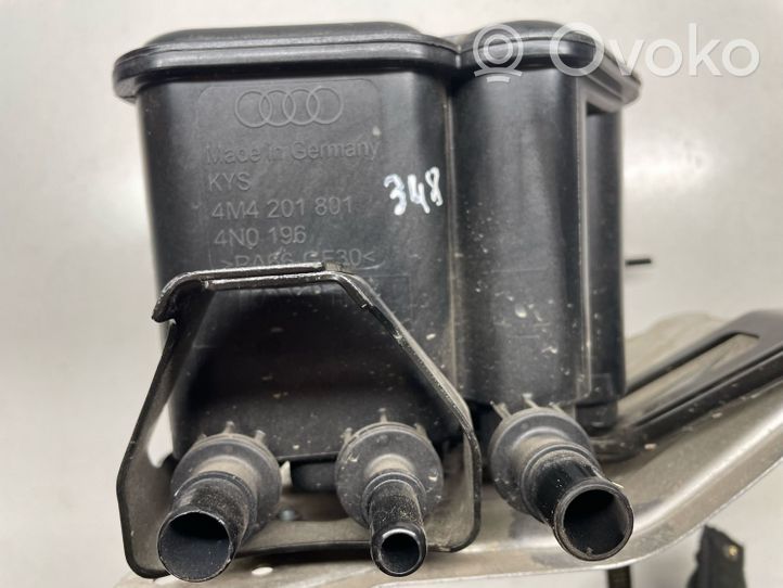 Audi Q7 4M Aktiivihiilisuodattimen polttoainehöyrysäiliö 4M4201782A