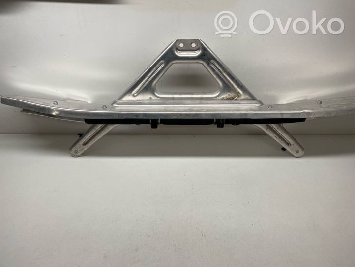 Audi Q8 Stelaż / Belka deski rozdzielczej 4M0805645B