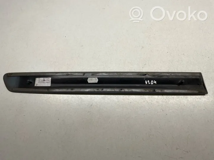 Volvo C70 Listwa tylnego błotnika 09466450