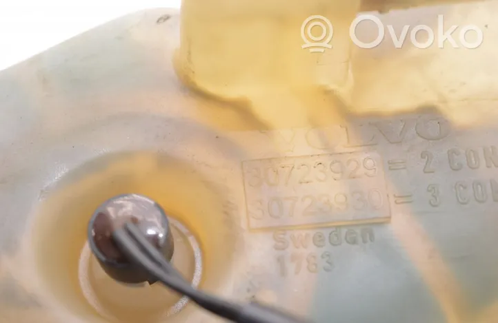 Volvo XC70 Vase d'expansion / réservoir de liquide de refroidissement 30723929