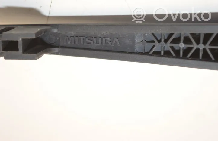 Infiniti QX4 Ножка стеклоочистителя заднего стекла 