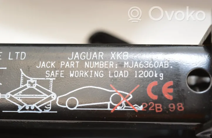 Jaguar XK8 - XKR Cric di sollevamento MJA6360AB