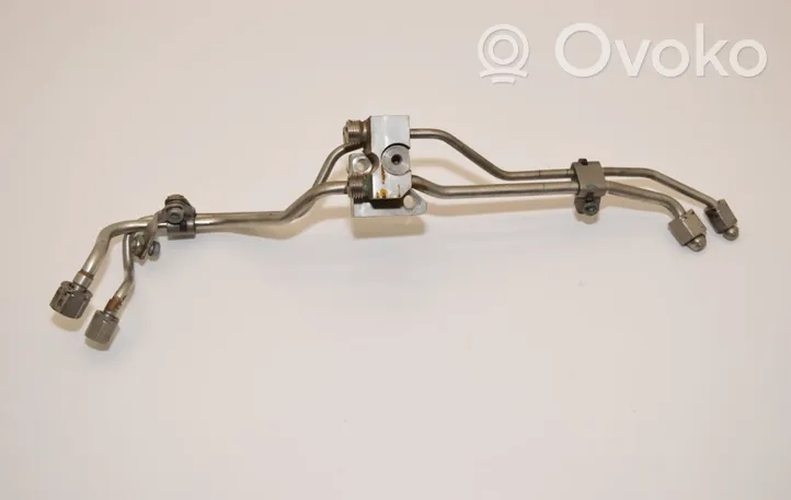 Audi A8 S8 D3 4E Fuel line pipe 