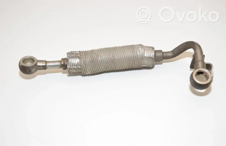 Audi TT Mk1 Tuyau de liquide de refroidissement moteur 06A121497Q