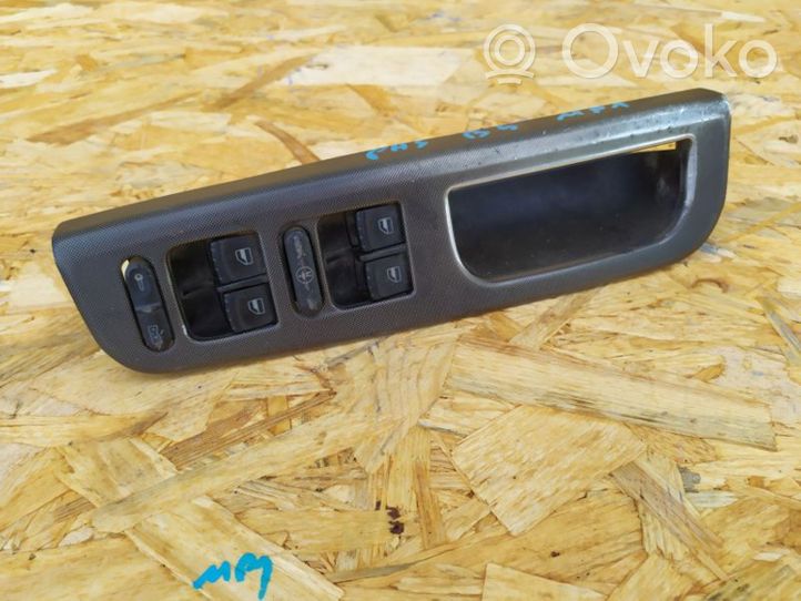 Volkswagen PASSAT B5 Fog light switch 