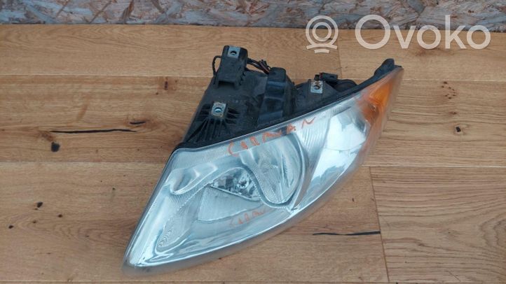 Dodge Caravan Lampa przednia 