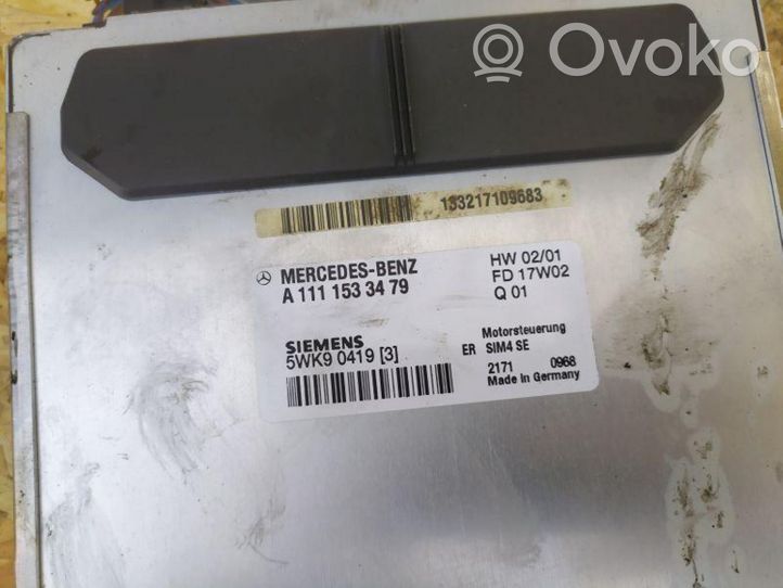 Mercedes-Benz Vaneo W414 Unité de commande, module ECU de moteur A1111533479