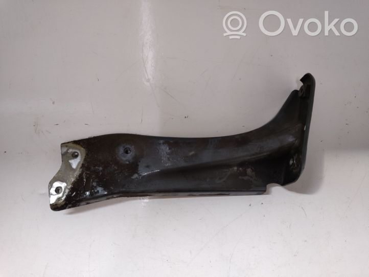 Skoda Octavia Mk3 (5E) Supporto di montaggio del parafango 5E0821141