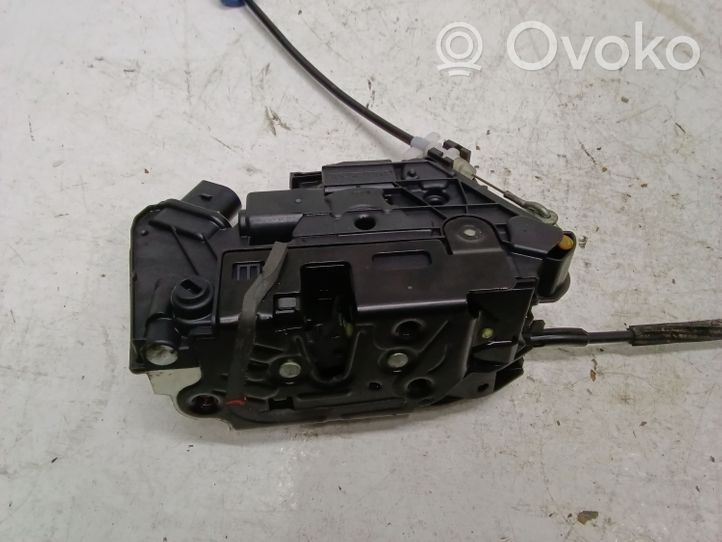 Volkswagen PASSAT CC Rear door lock 5N0839015G