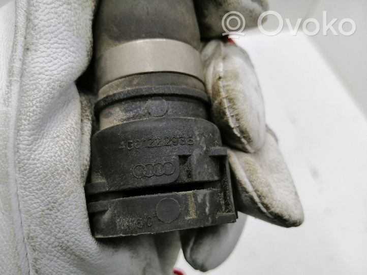 Audi Q5 SQ5 Tubo flessibile del liquido di raffreddamento del motore 4G0122293B