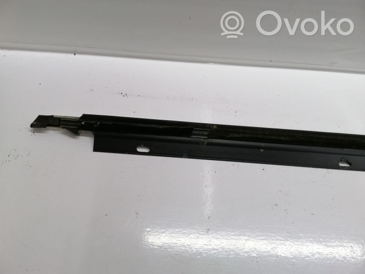 Audi A6 S6 C6 4F Etuoven lasin muotolista 4F0853284E