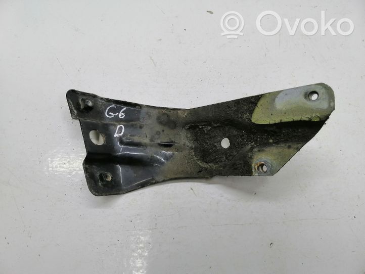 Volkswagen Golf VI Supporto di montaggio del parafango 5K6821136