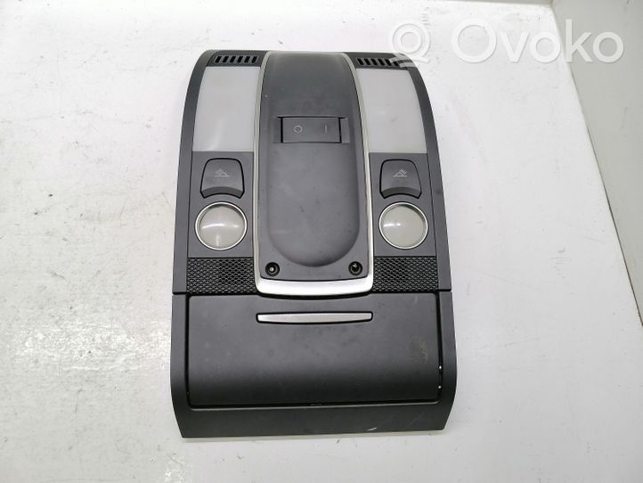 Audi Q7 4L Luz del asiento delantero 4L0947135F