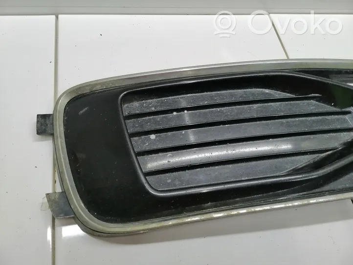 Audi A6 S6 C7 4G Etupuskurin alempi jäähdytinsäleikkö 4G0807682AD