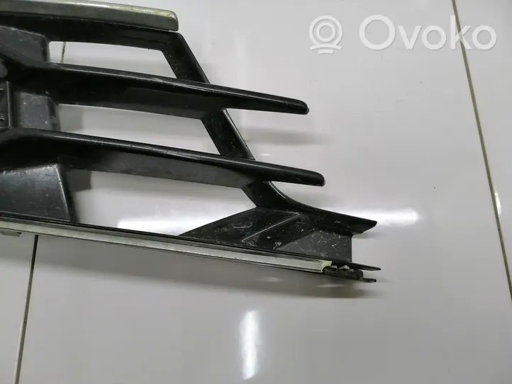 Audi A6 S6 C7 4G Grille inférieure de pare-chocs avant 4G0807682AD