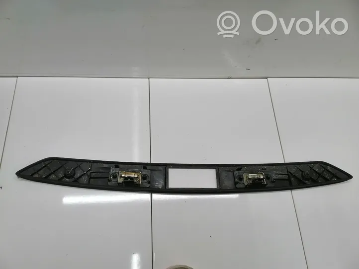 Volkswagen Tiguan Bagāžnieka numura zīmes apgaismojuma līste 5N0827287A