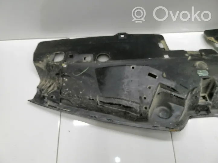 Renault Captur Etupuskurin ylempi jäähdytinsäleikkö 978186889R