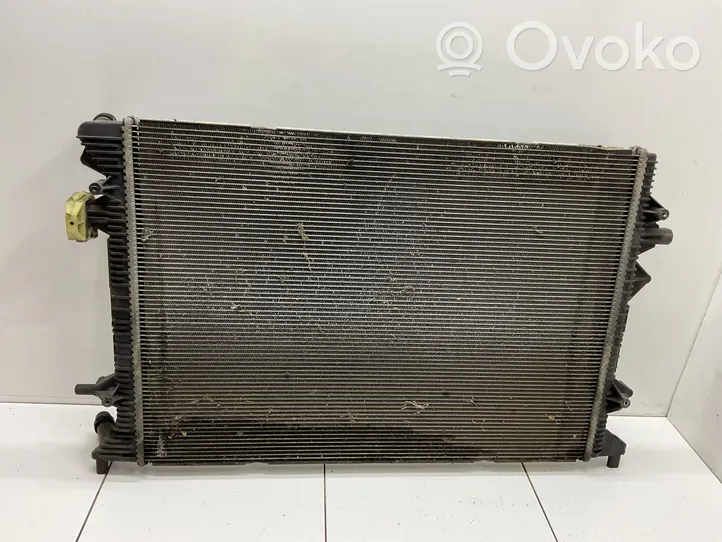 Volkswagen Jetta VI Dzesēšanas šķidruma radiators 5K0121251S