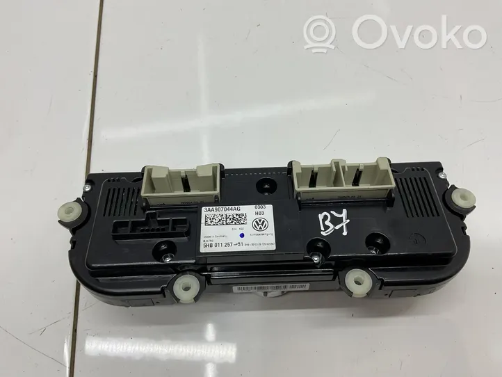 Volkswagen PASSAT B7 Climate control unit 3AA907044AG