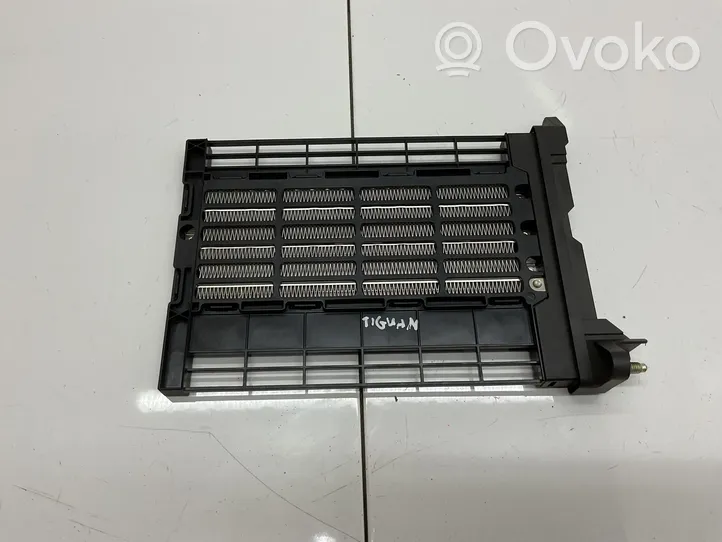 Volkswagen Tiguan Radiateur électrique de chauffage auxiliaire 5Q0963235D